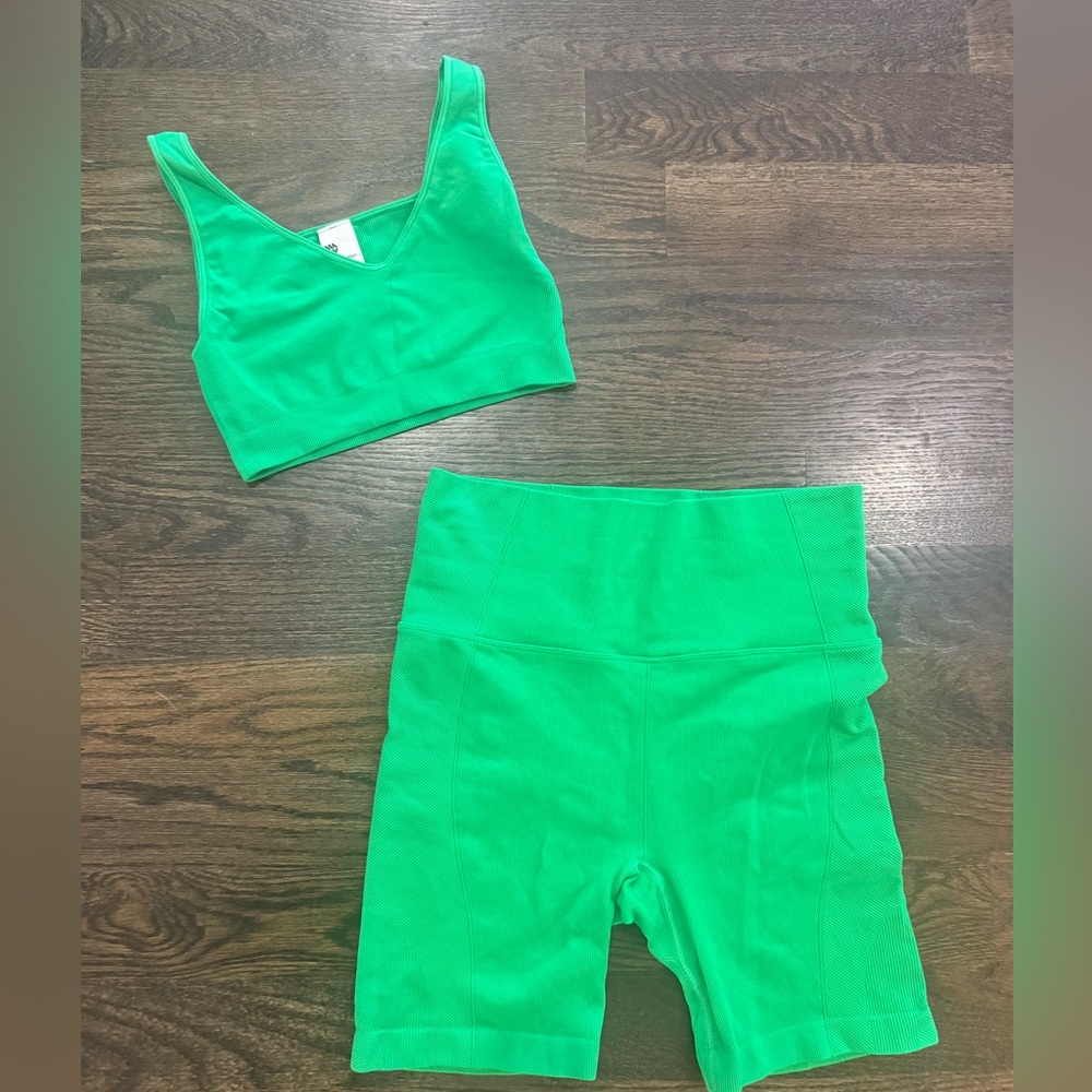 Target biker shorts size large in green